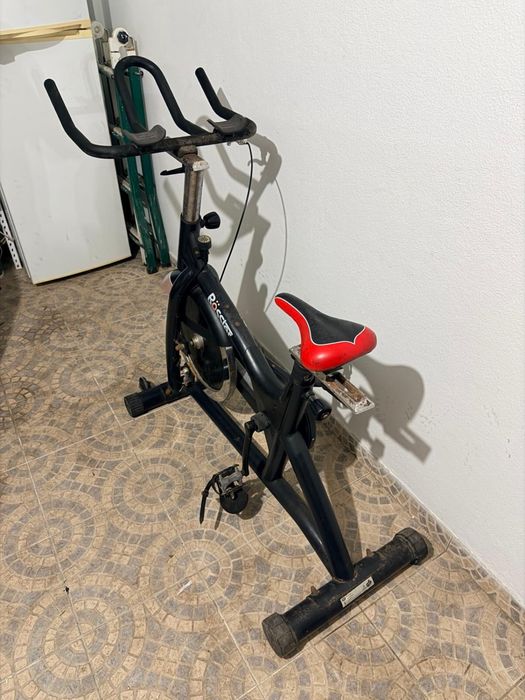 Bicicleta de spinning Rössler – a funcionar