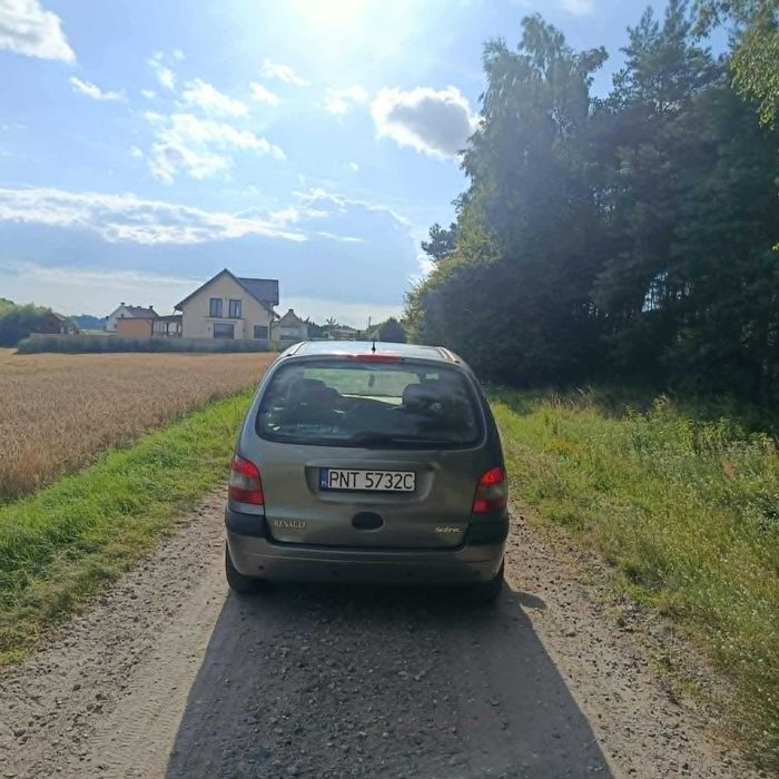 Sprzedam Renault scenic 1.6 16v