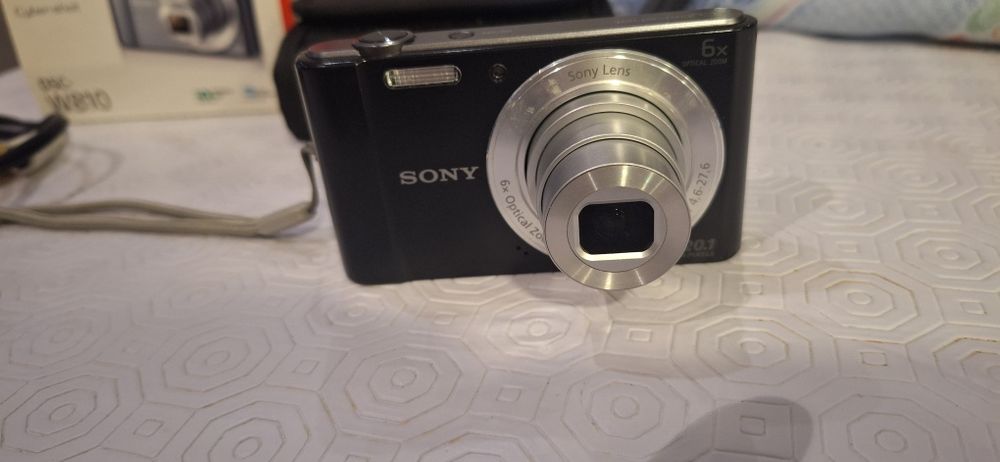 Camera sony w810