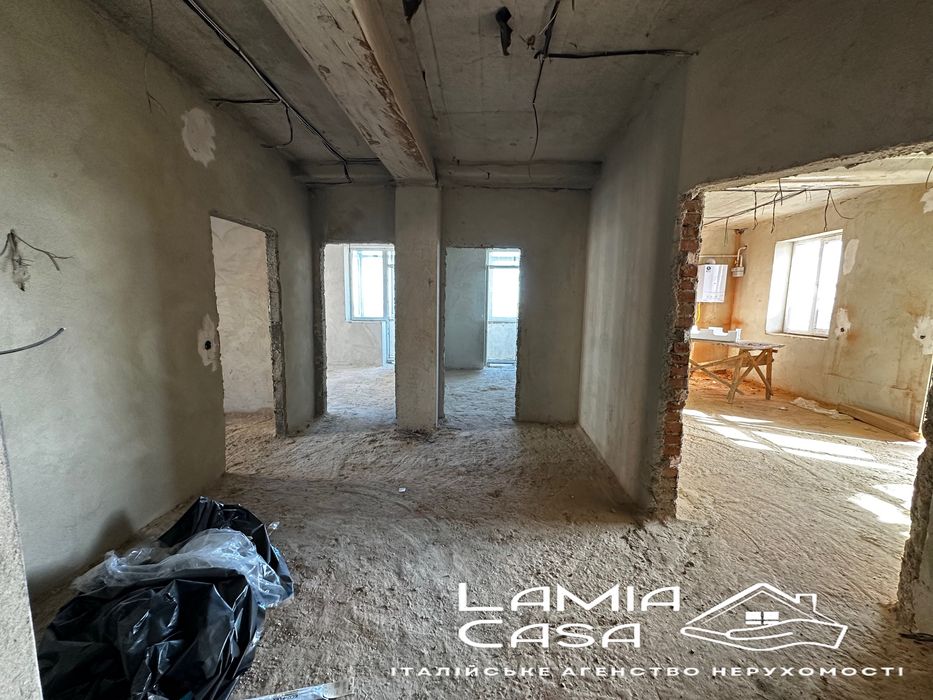 Продаж 3 кімнатноі квартири в новобудові . Біля г. Майдану є оселя