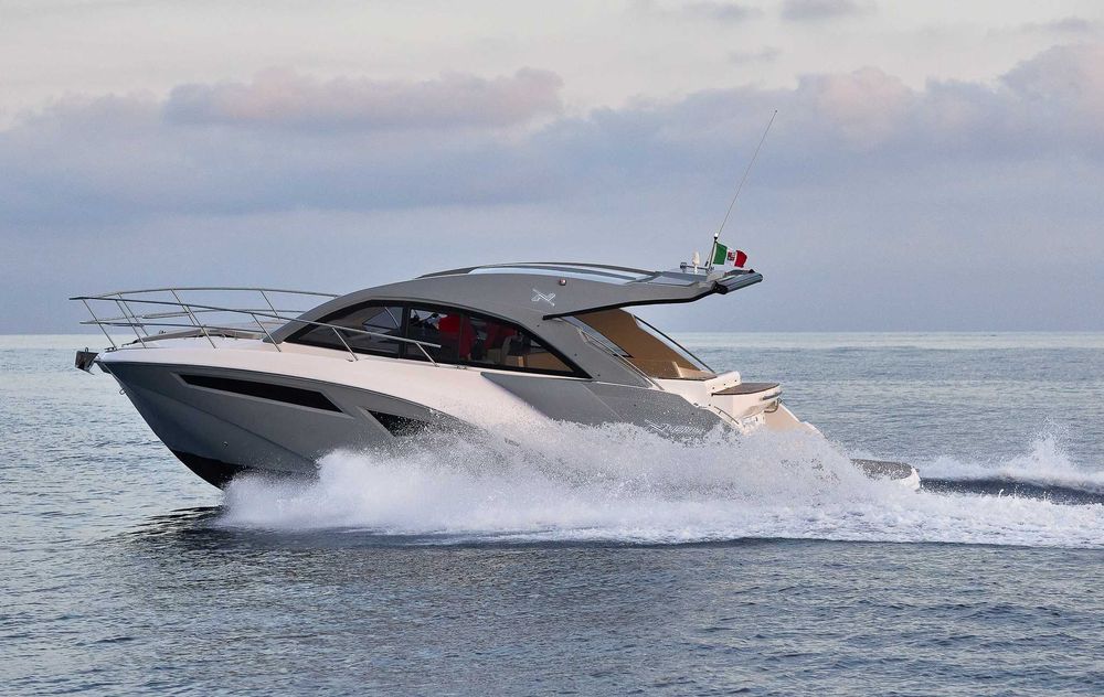 Jacht Motorowy NX 400HT Horizon