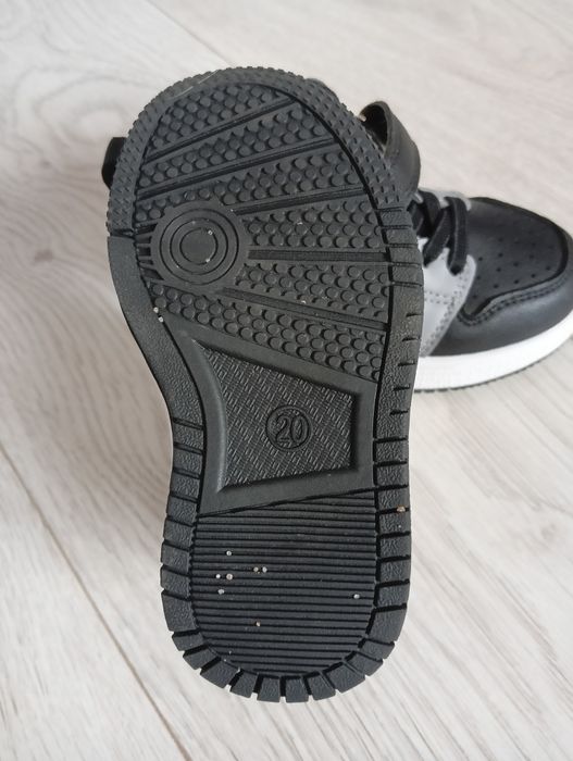 Buty dziecięce rozmiar 20