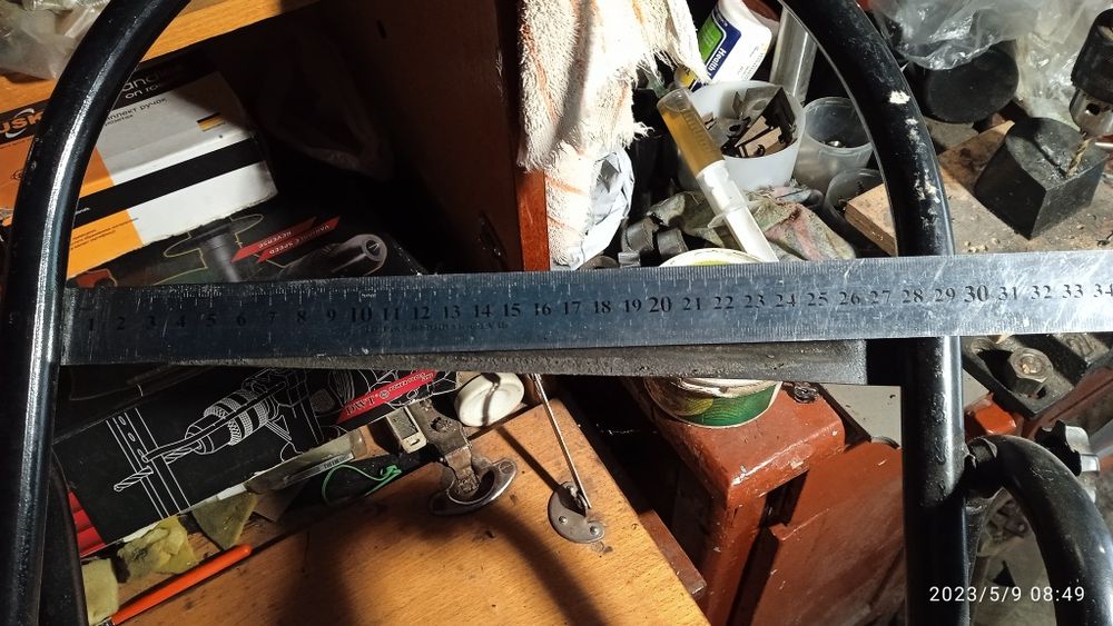 Напольний тримач зеркала