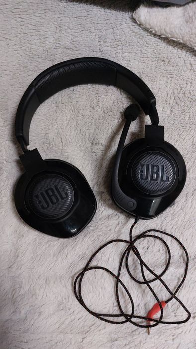 Ігрові навушники JBL QUANTUM200