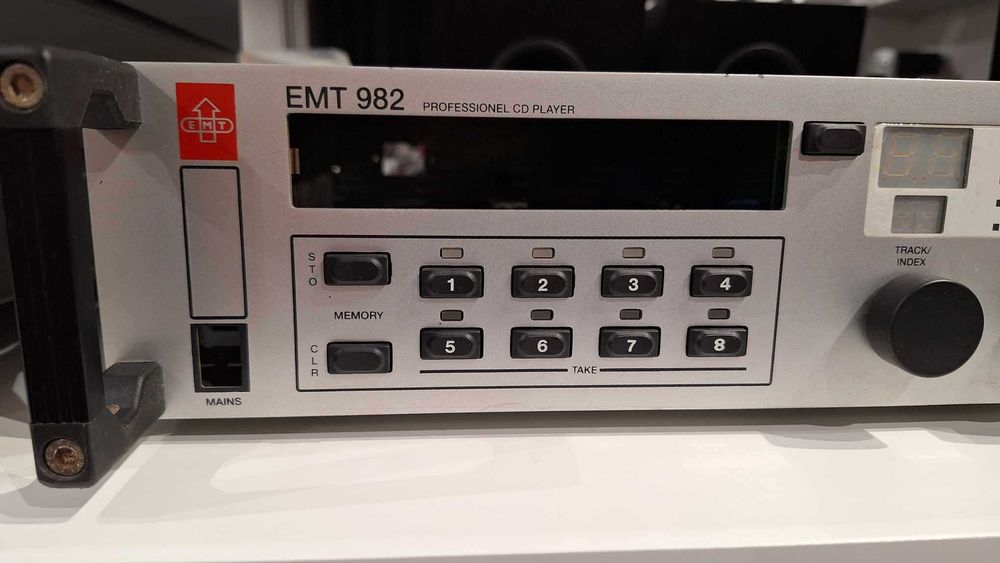 Odtwarzacz cd EMT 982 BARCO