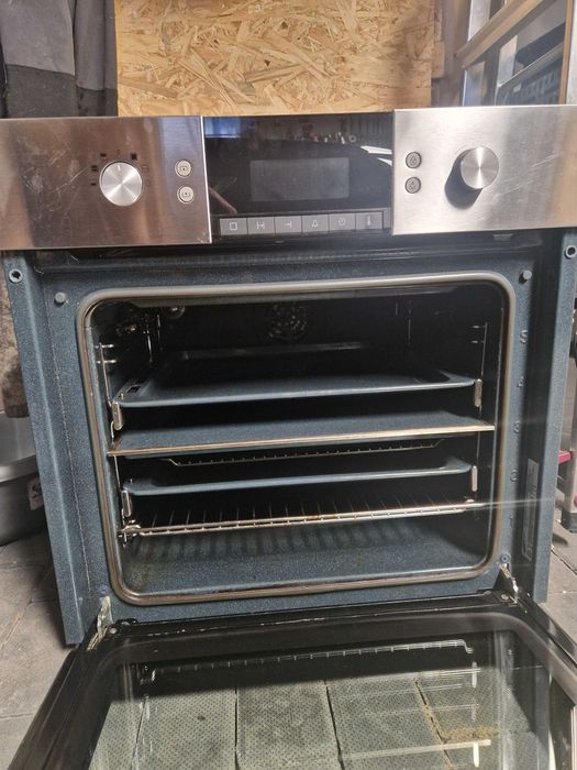 Piekarnik elektryczny z funkcją Dual Cook (podwójna konwekcja), 65 l