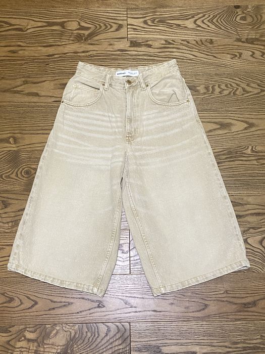 Бермуди, шорти Bershka