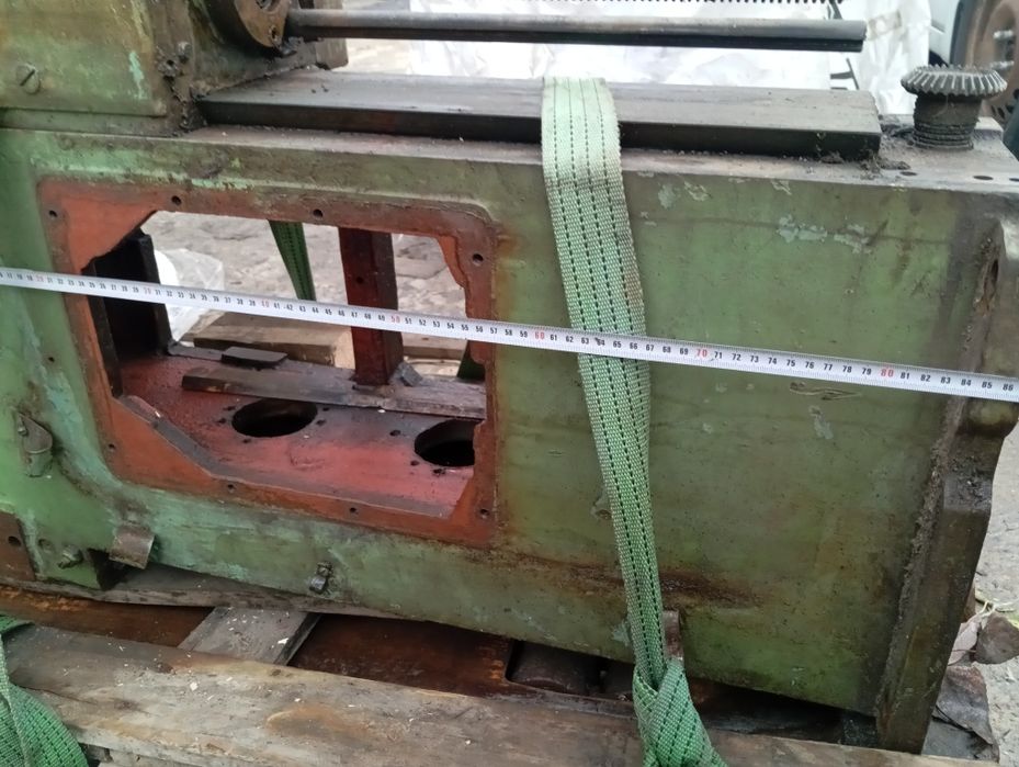 Фрезерний станок  675 колона суппорт привід гвинт