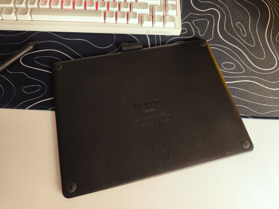 Графічний планшет, wacom intous M (CTL-6100WLК)