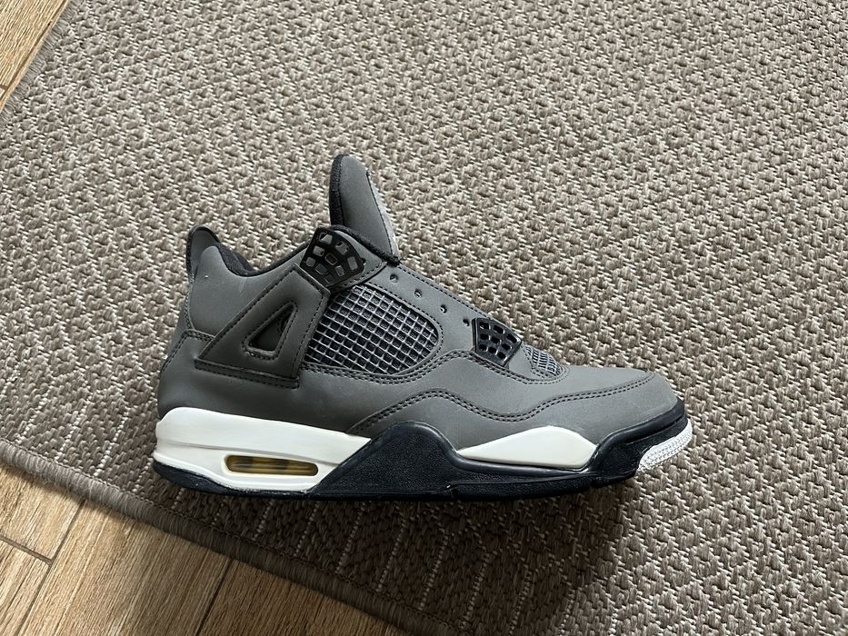Nike Air Jordan 4 w szaro-czarnej kolorystyce