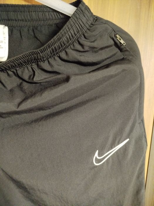 Spodnie dresowe męskie Nike rozmiar S stan idealny