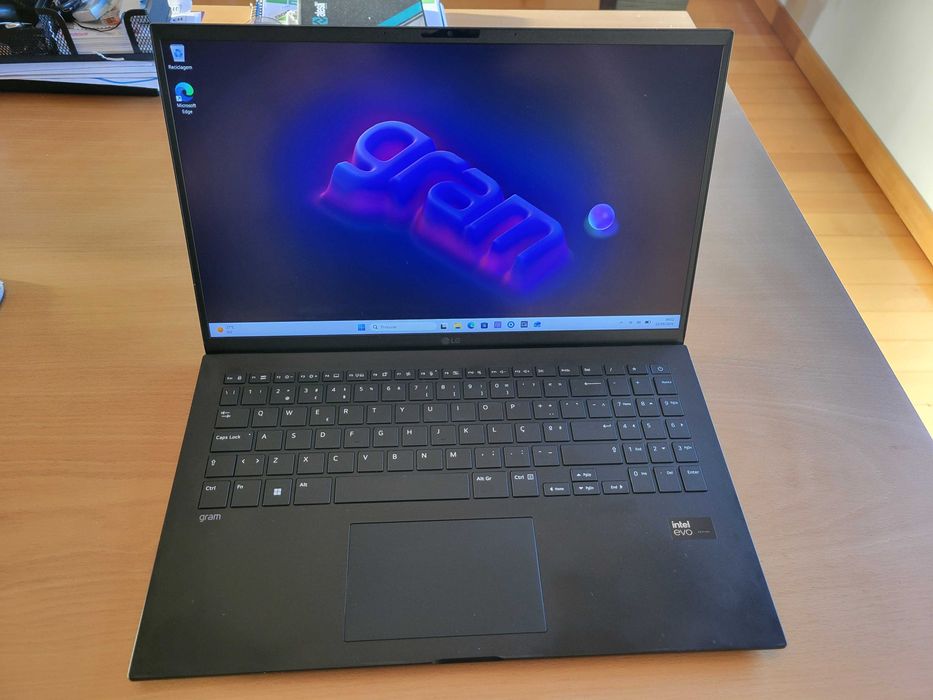 LG Gram 15" (15Z90S) - Intel Core Ultra 5, 16 GB RAM, 512 GB SSD – Imaculado