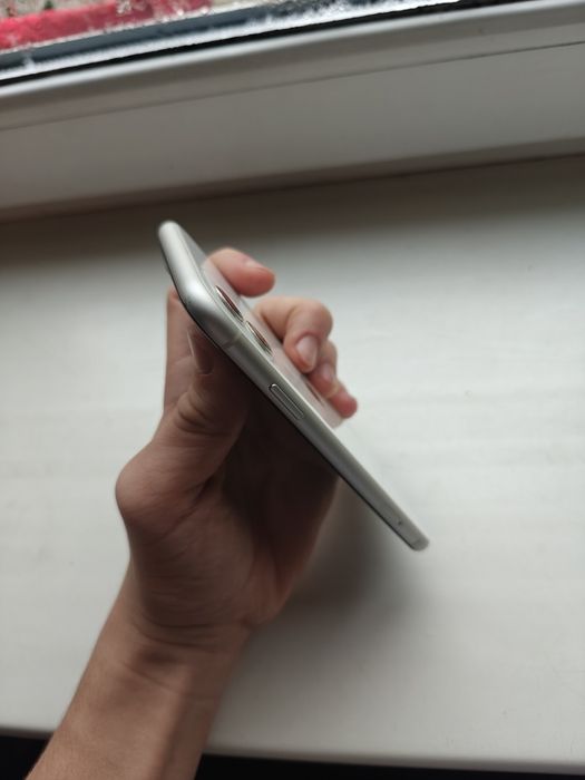 Продам новый экран либо же весь телефон