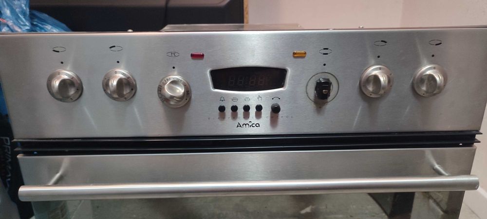 Komplet Amica: Piekarnik HK1800 + Płyta Ceramiczna PG4VQ034 do zabudowy