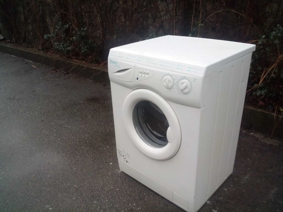 за 4500 стиральная  машинка wisl 105 indesit  доставка гарантия