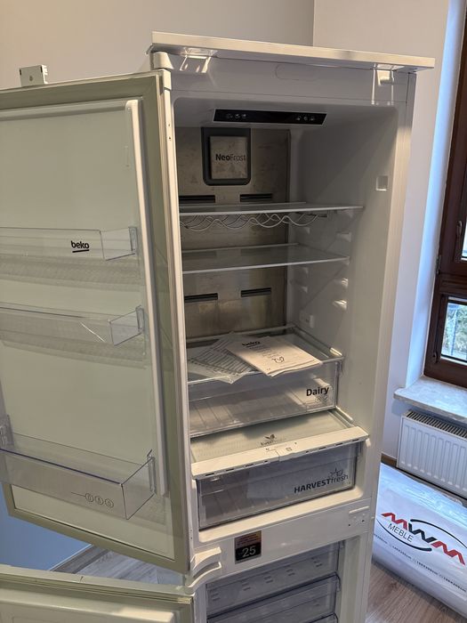 Lodówka do zobudowy - Beko 177 cm