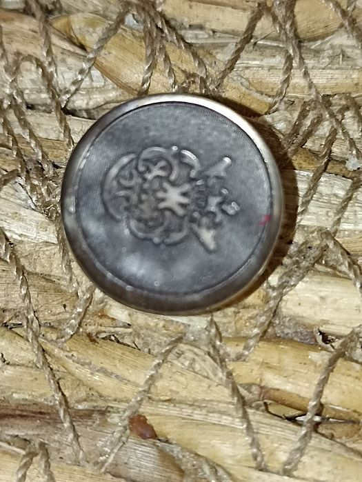 szpila spinka do klapy marynarki