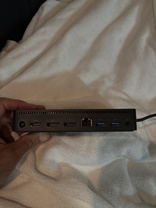 Dell D6000 Docking Station with Original Charger – Excellent Condition64286678514177122