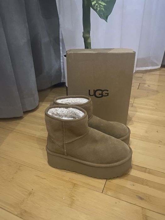 Ugg mini 37розмір оригінал