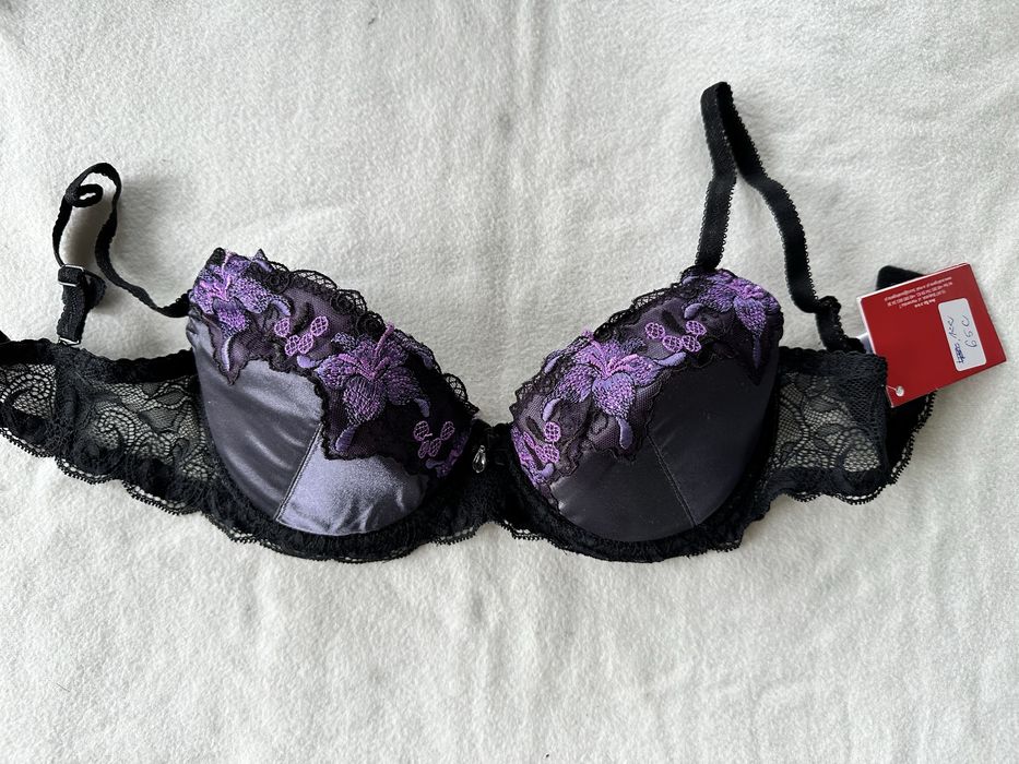 Biustonosz Aretuza r. 65C,65D (122)