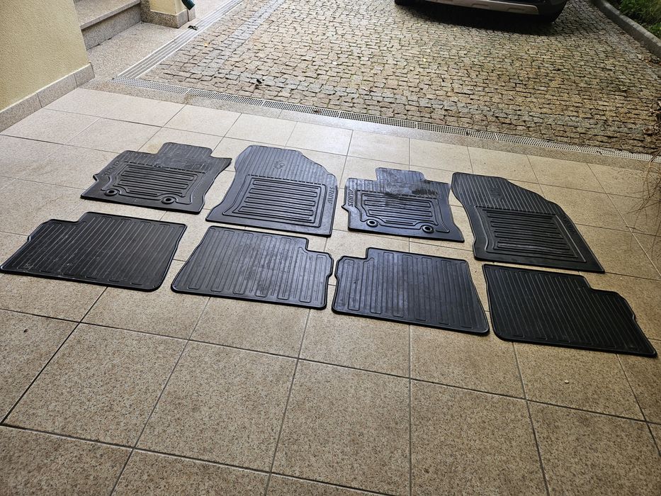 Tapetes de borracha toyota auris