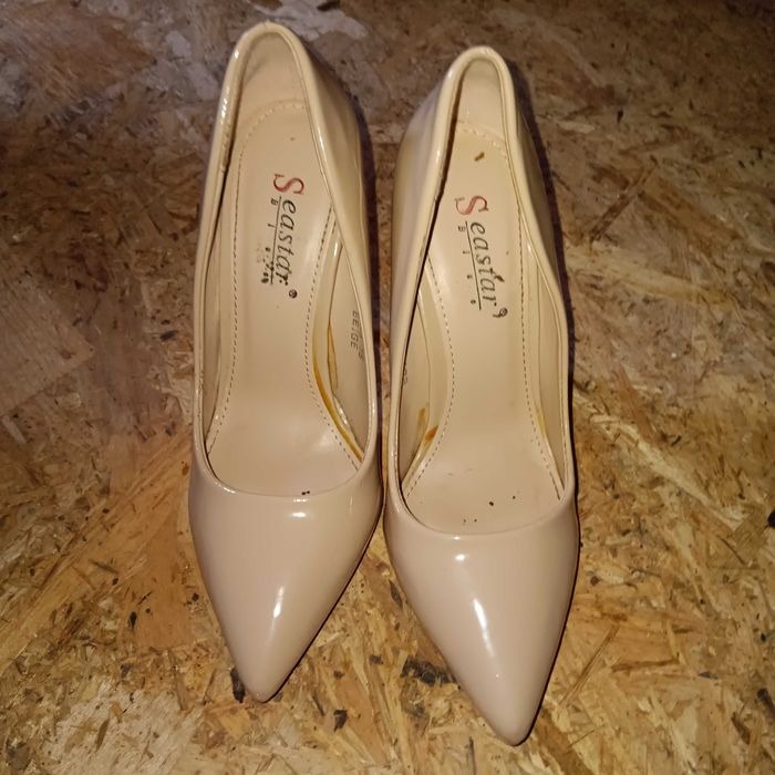 Buty damskie na obcasie
