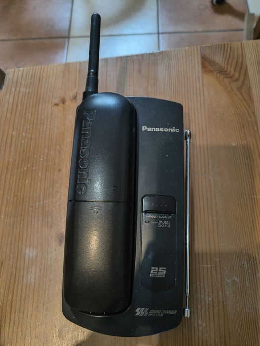 Sprzedam stary telefon stacjonarny Panasonic