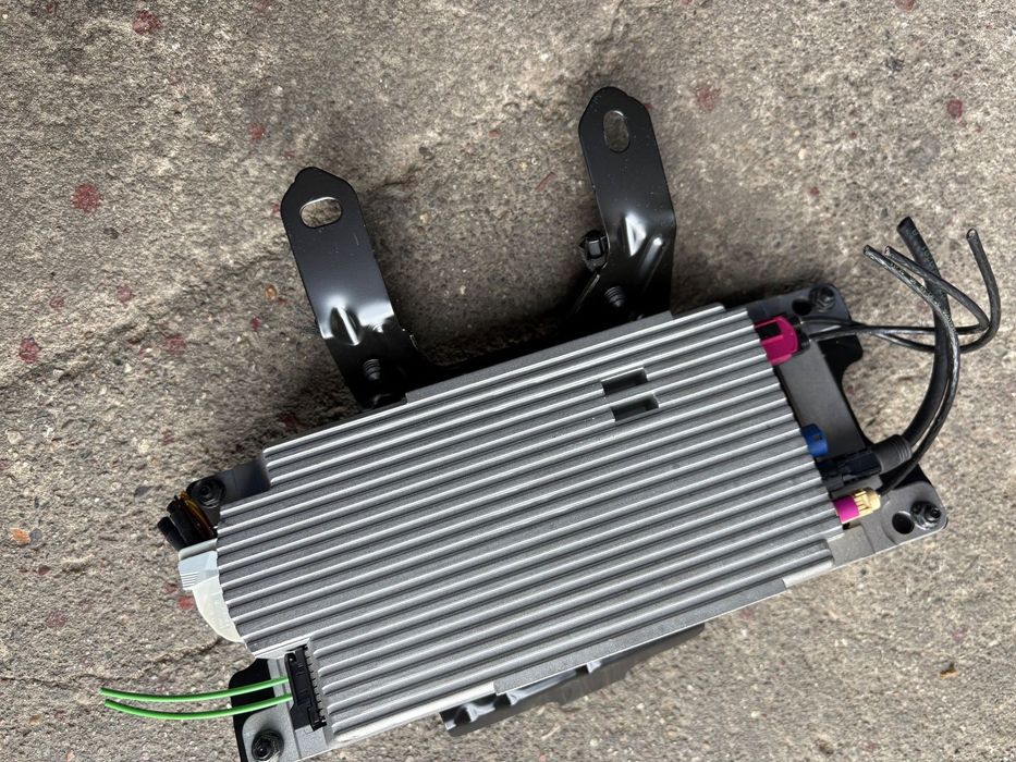 Moduł bluetooth BMW F10 wzmacniacz