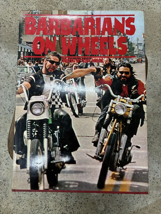 Barbarians on Wheels - Livro