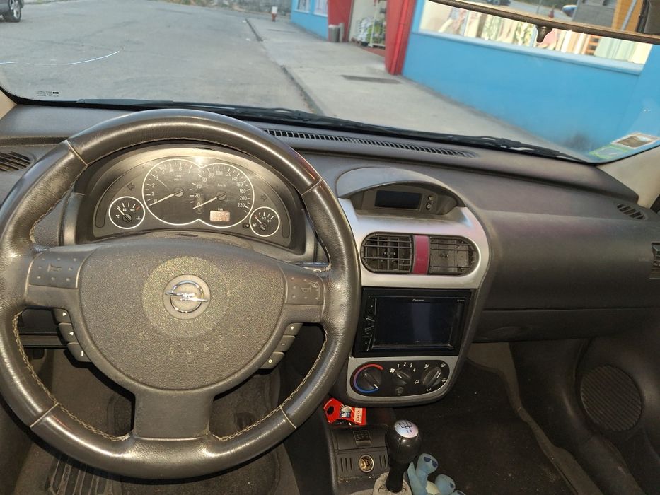 Opel corsa 1.2 gasolina 2003
