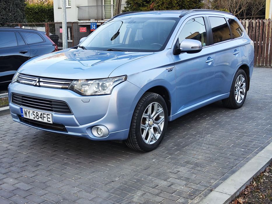 Mitsubishi Outlander Outlander iii Phev benzyna hybryda idealny do LPG 2014 SUV Hak