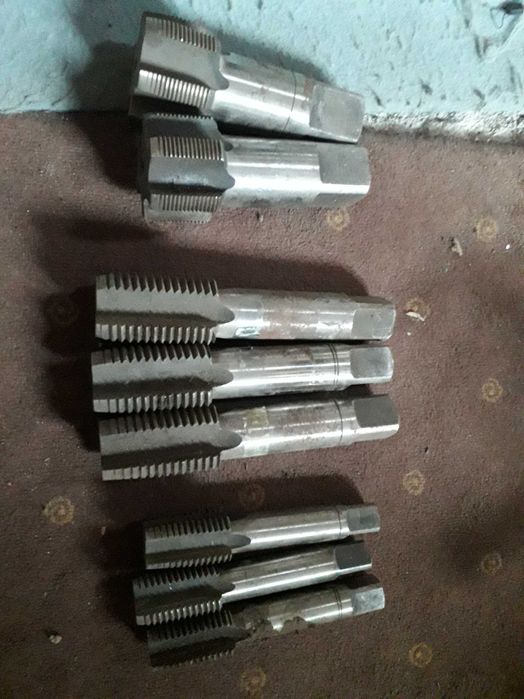 Komplet gwintowników ręcznych M36x1.5, M36x2, M45 i 1 1/4 cala nowe