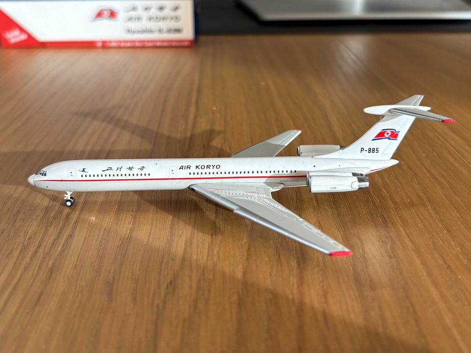 Miniatura Air Koryo Ilyushin Il-62M