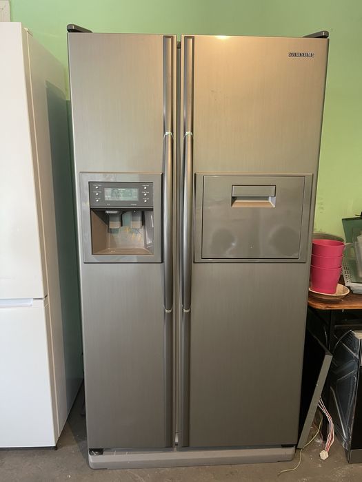 Холодильник з Германі