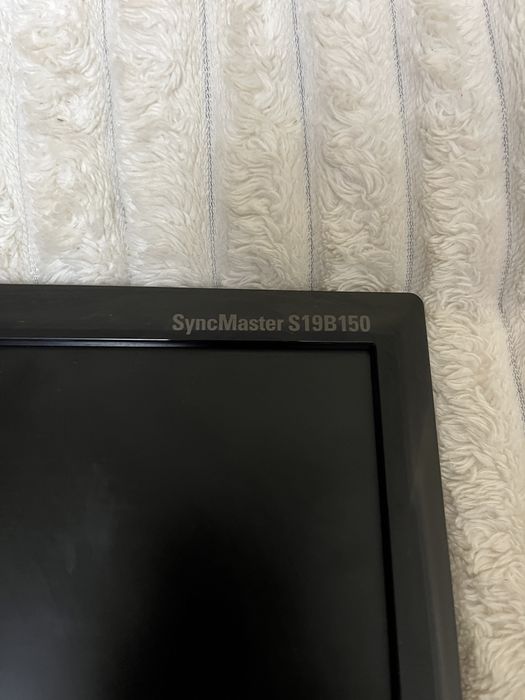 ЖК Монитор Samsung LED