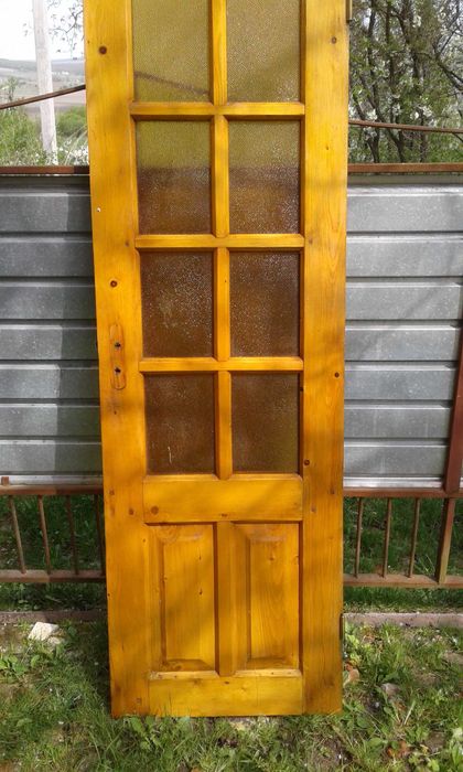 Двері у прекрасному стані. Перевірені часом