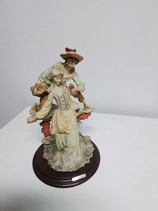 Conjunto de adereços em porcelana