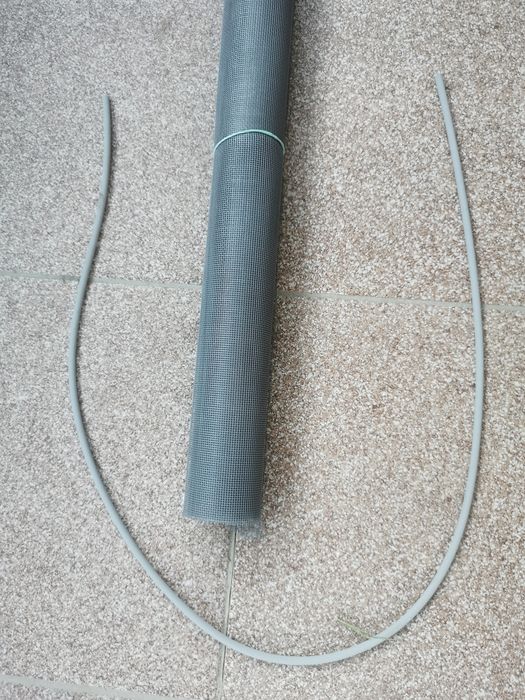 Moskitiera ramkowa 136,3x10 promocja 3,3. 2 sztuki.