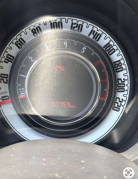 Carro Fiat 500 1.2