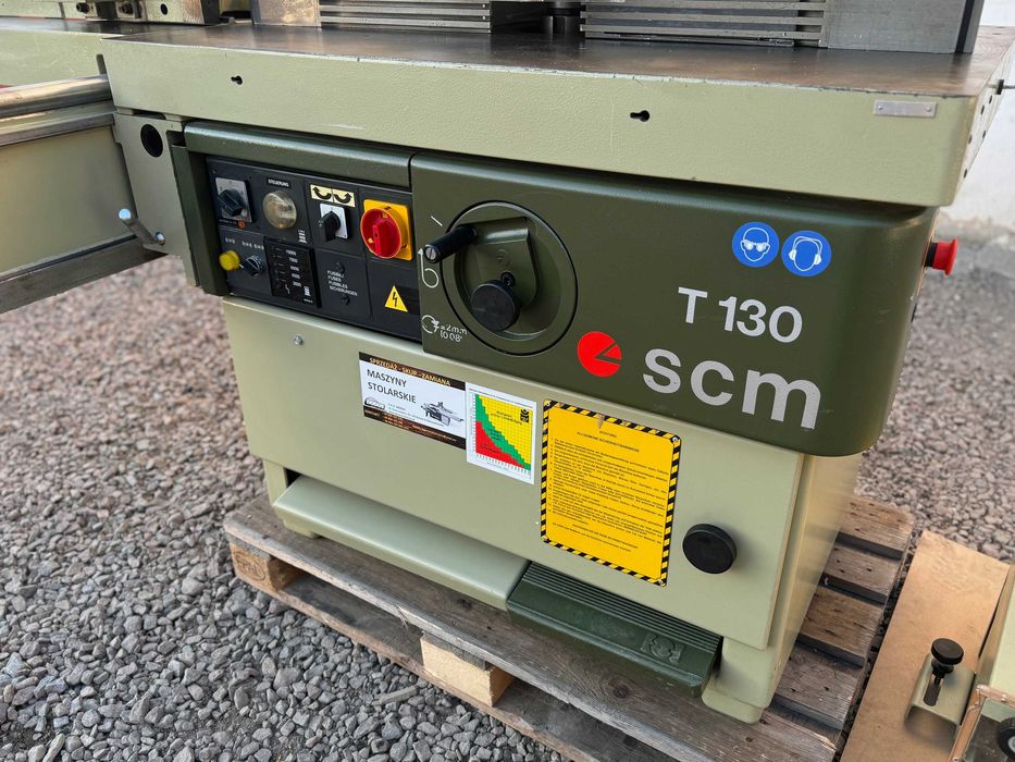 Frezarka dolnowrzecionowa z wózkiem do czopowania SCM T130 N