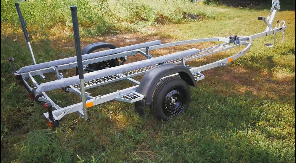 Продам лодочный прицеп
