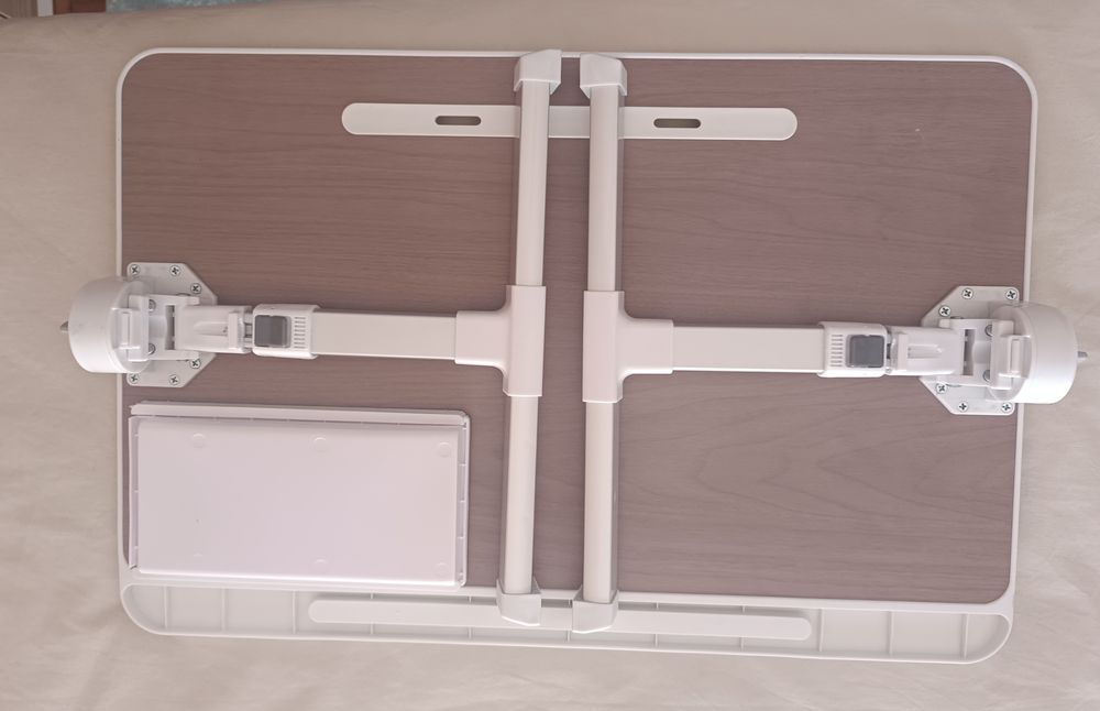 Mesa dobrável branca