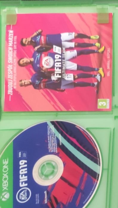 Sprzedam grę FIFA 19
