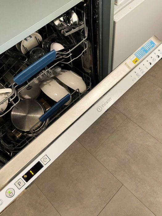 Zmywarka Indesit DIFP 28T9 A EU