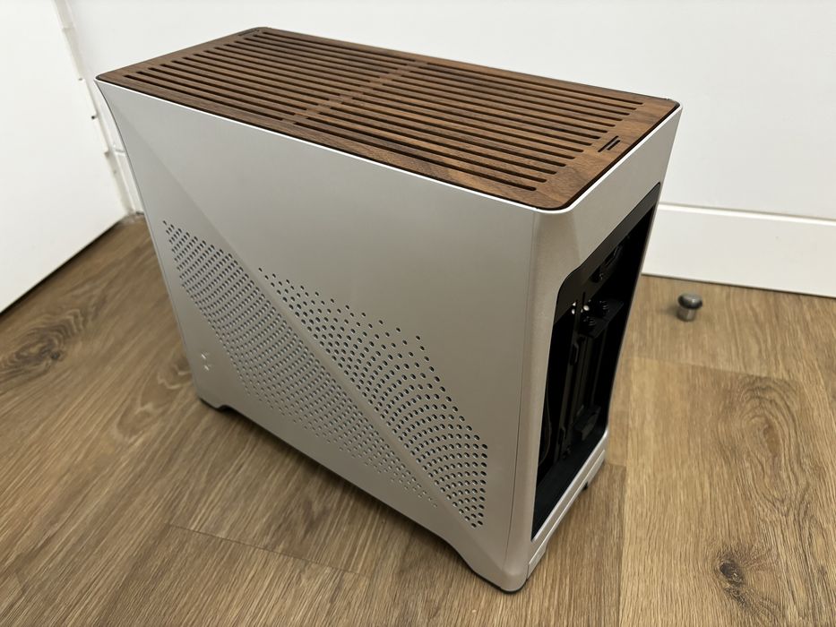 Caixa fractal era 2 silver usada como nova64552217291521121