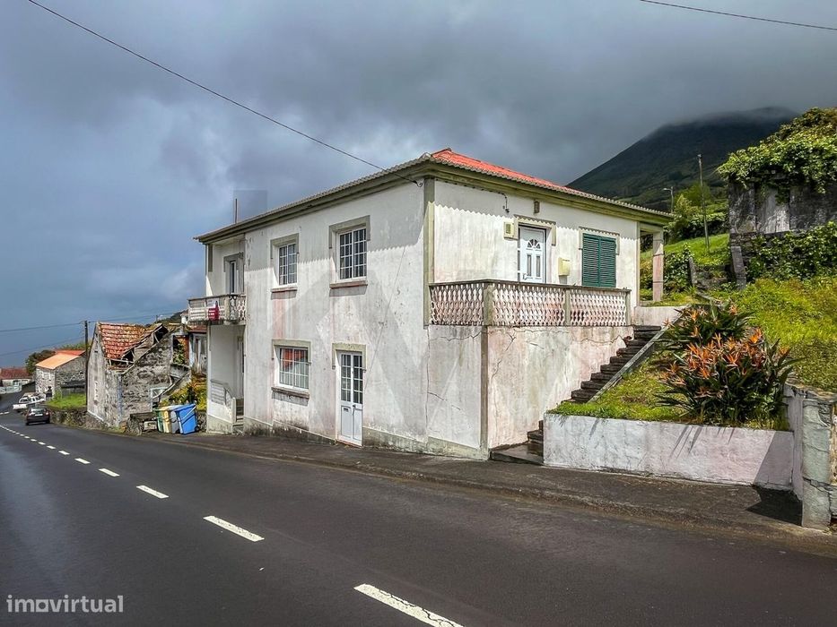À Venda | Oportunidade de Investimento com Vista Mar nas Manadas, São