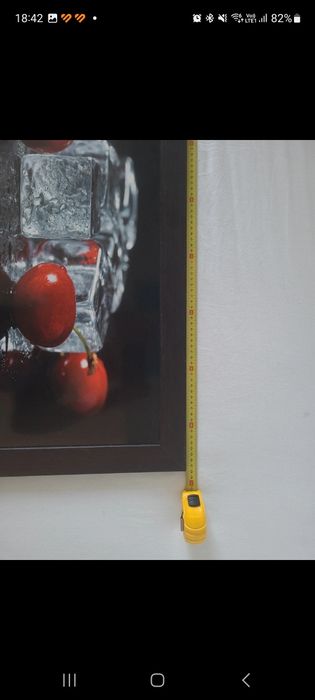 Obraz wiśnie kostki lodu