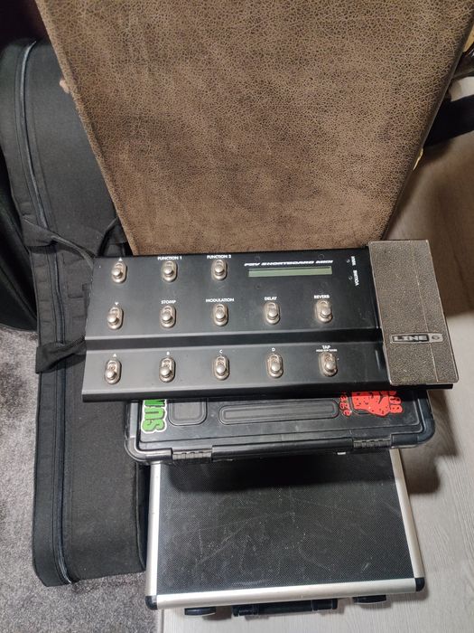 Line 6 Vetta II + Cab 4x12 + Line 6 Fbv Shortboard