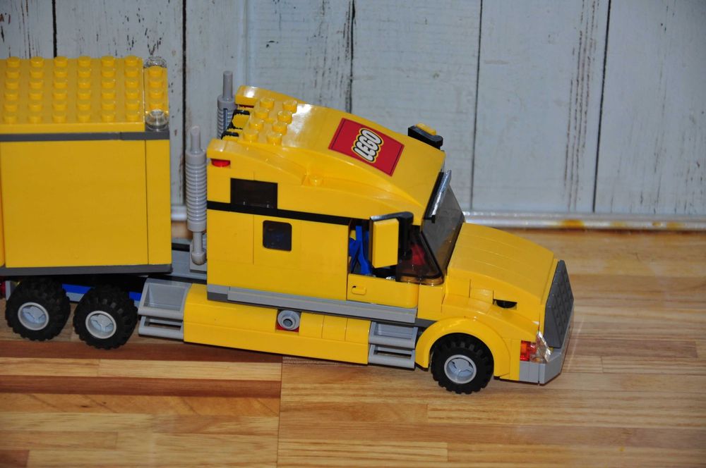 Z0071. Zestaw LEGO City 3221 Żółta Ciężarówka LEGO
