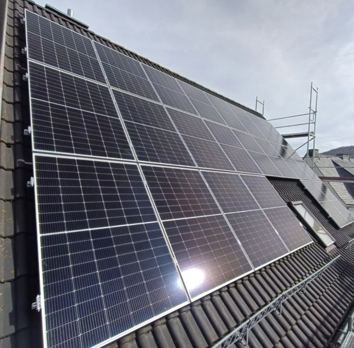 Сонячна електростанція для дому та бізнесу. Сонячні панелі монтаж